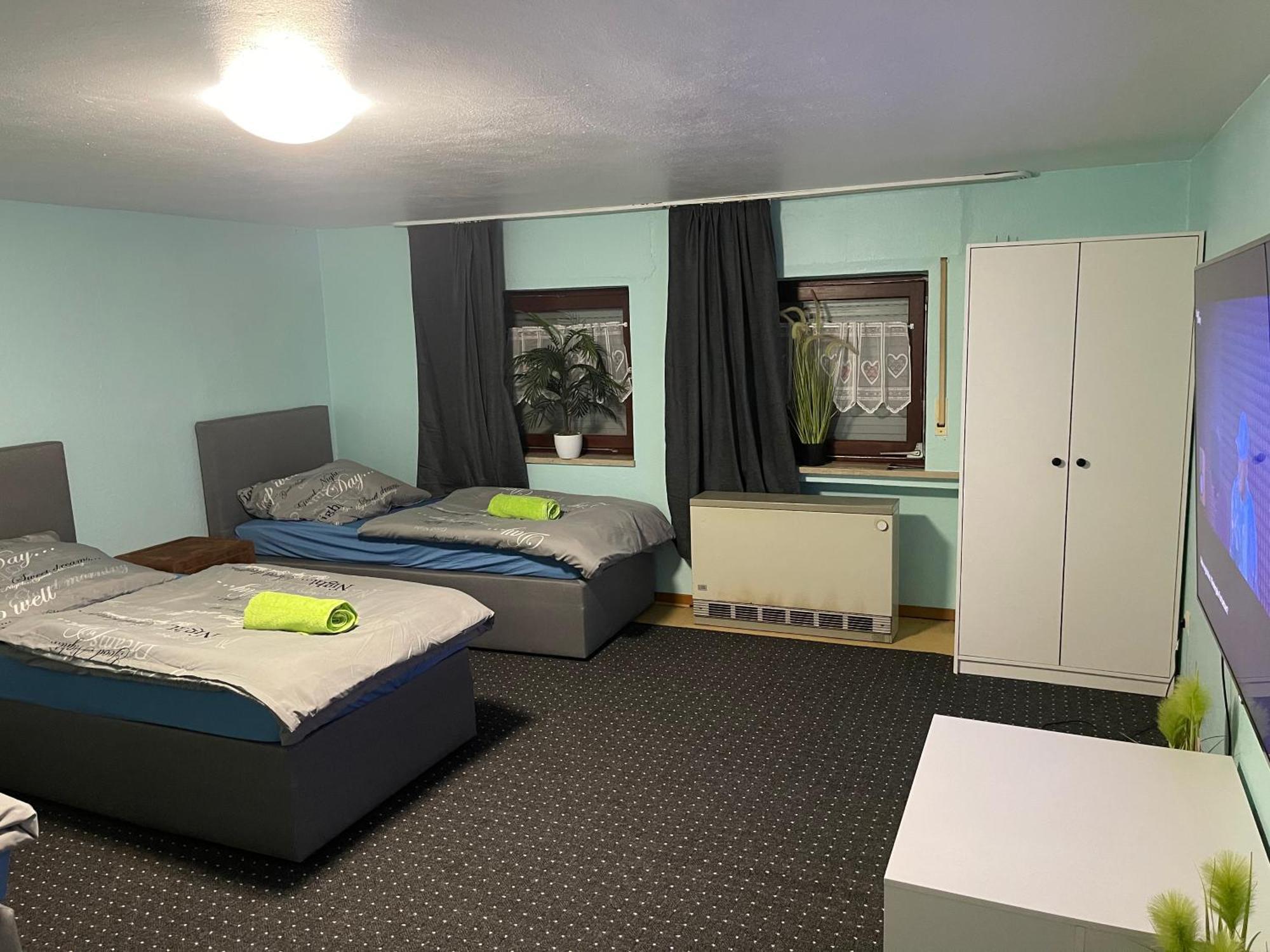Chambre Avec 3 Lits เทรียร์ ภายนอก รูปภาพ